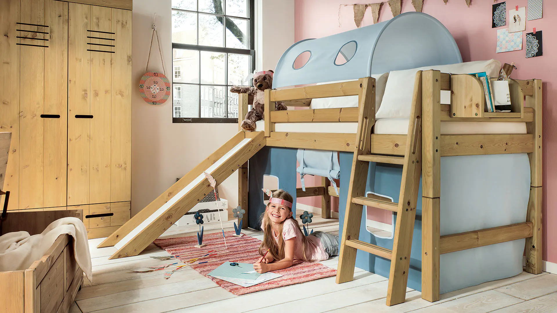 Mini lit surélevé Kiddy avec escalier, toboggan et accessoires