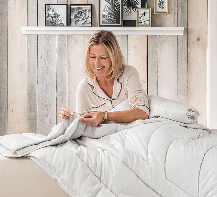 Combi-dekbed met yakhaar "Bovina-Figura" Combi-dekbed met yakhaar "Bovina-Figura"