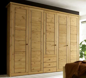 Garderobekast Mascella - 5-deurs uitvoering met 3 laden in geloogd/geolied grenen hout