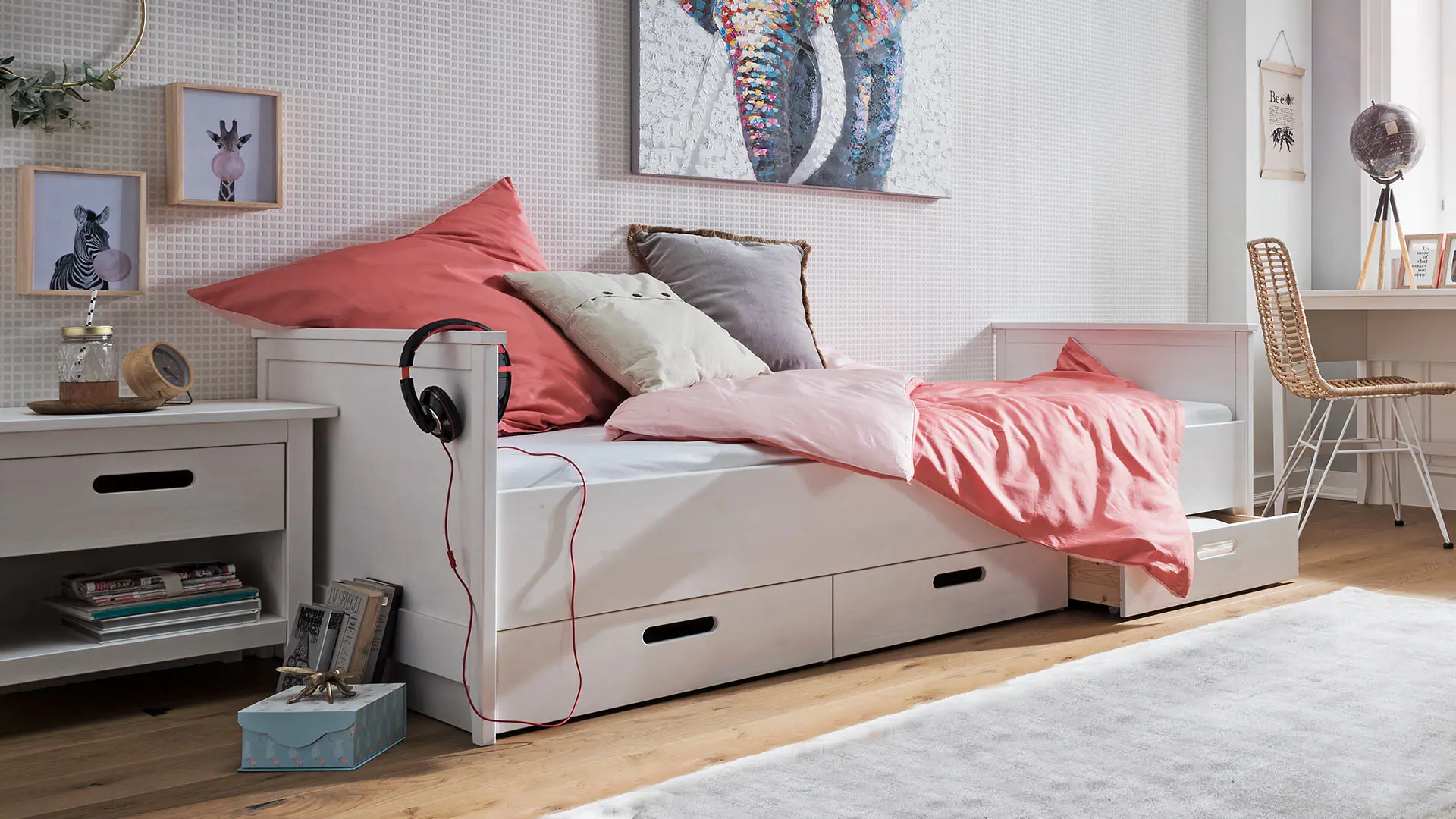 Ensemble de tiroirs - Un espace de rangement précieux pour le lit simple Lucena