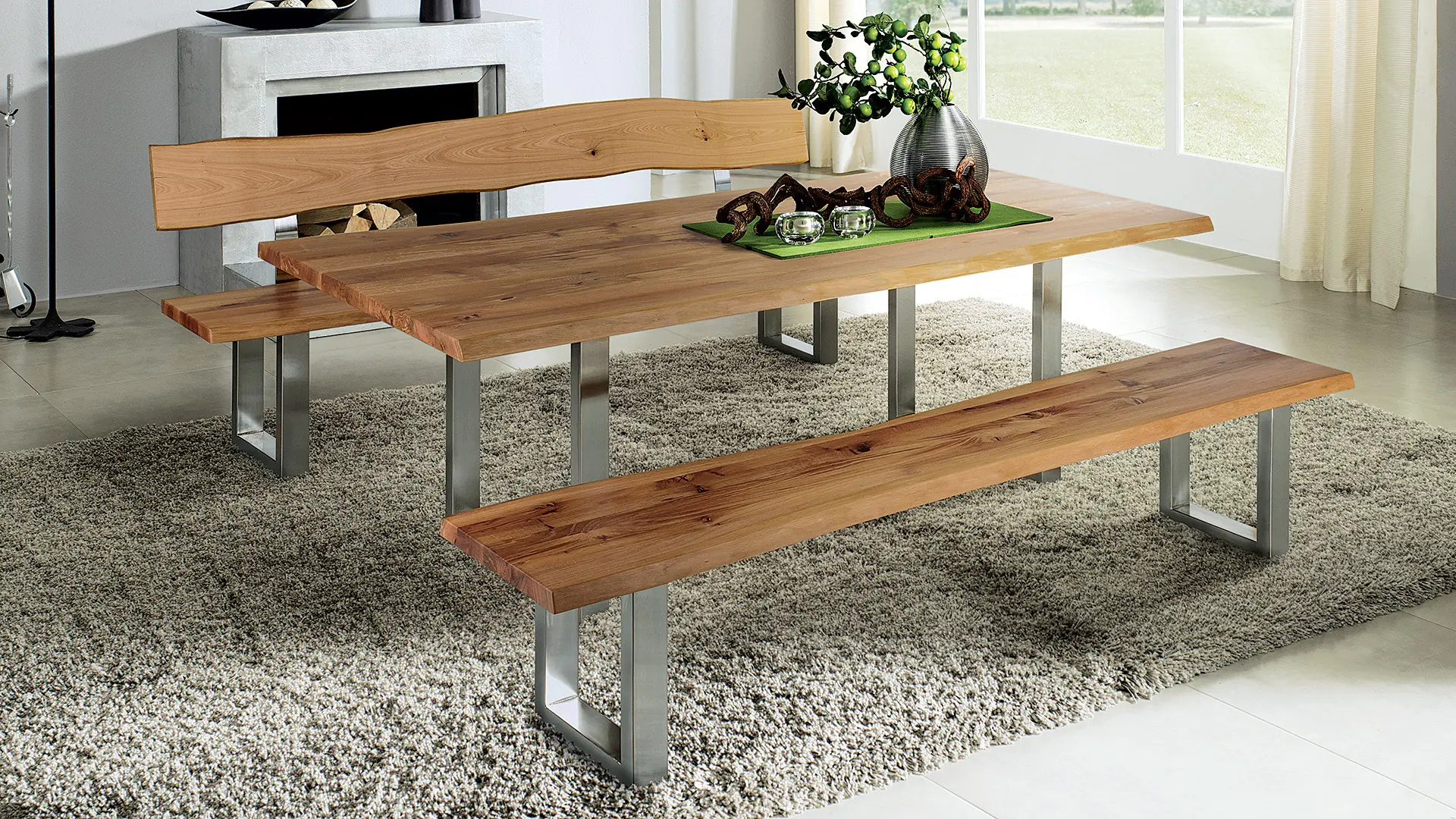 Un point de mire fascinant pour votre salle à manger - banc astucieusement combiné avec la table Trevano-Acero